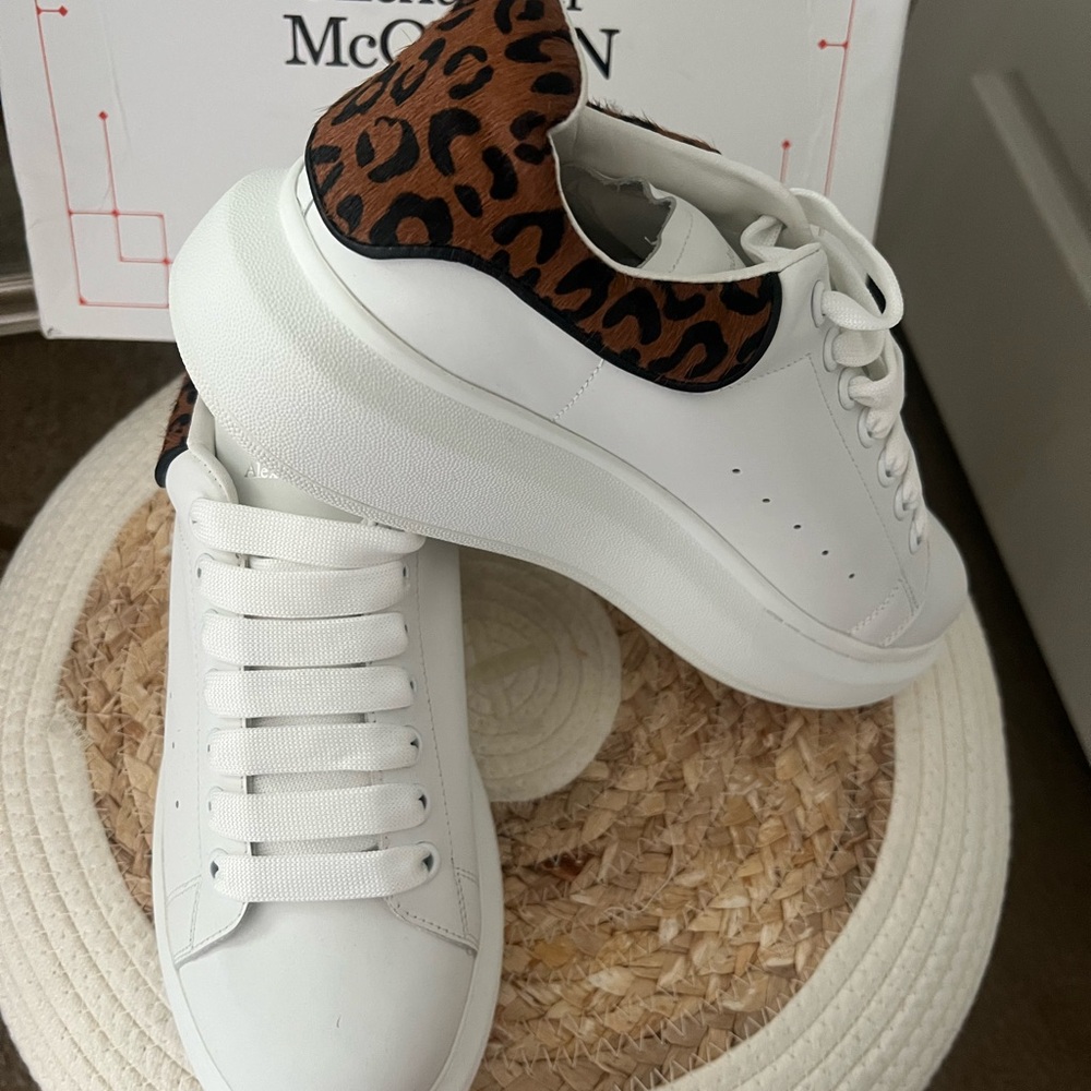 Alexander McQueen style White and Leopard Print Athletic Shoes size 40 EUR